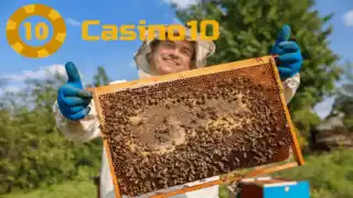 Čebelarji